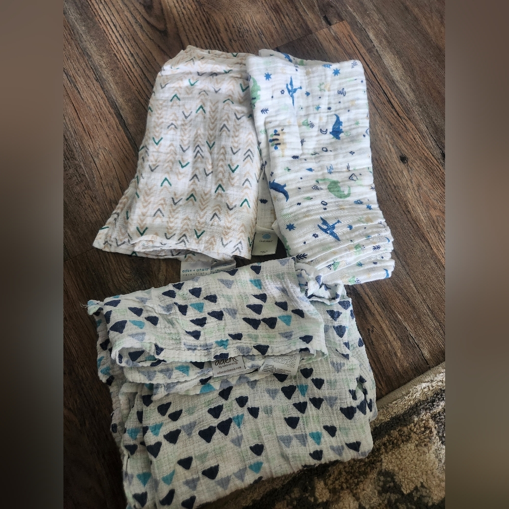 Muslin swaddle bundle